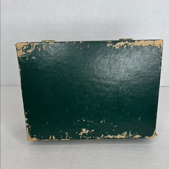 Vintage Green Jewelry Box with Gold Accents with Key - Picture 9 of 9